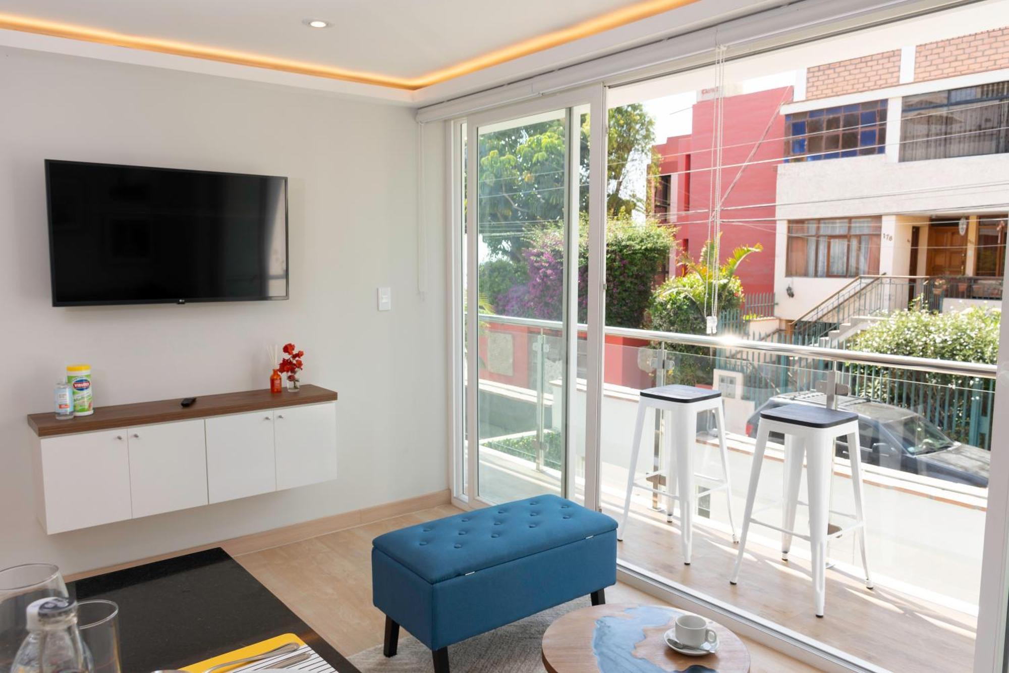 Private Residences By Vibrant * Lima