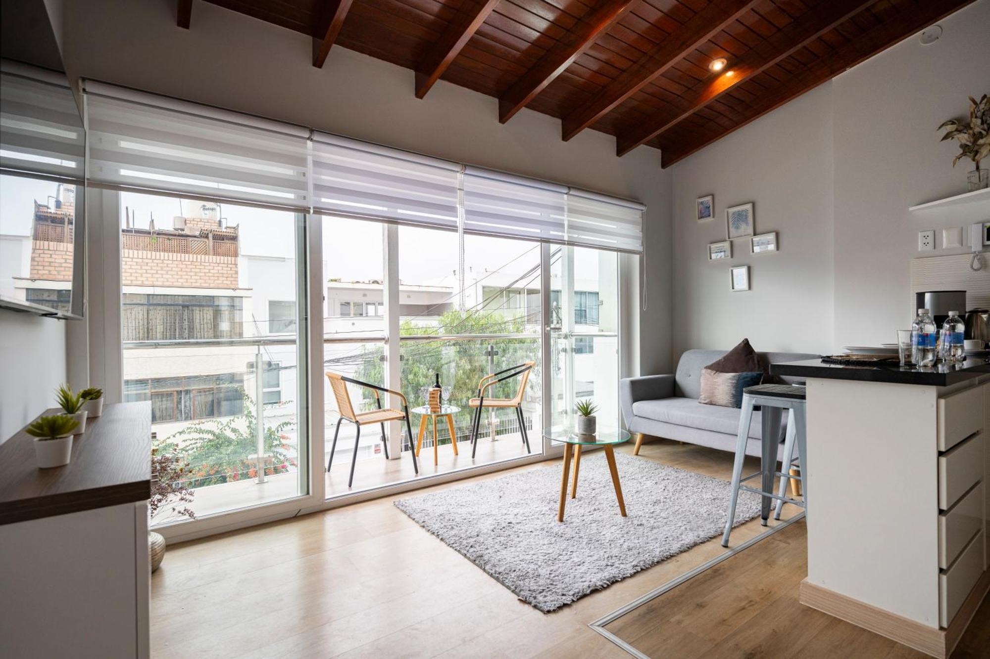Private Residences By Vibrant Apartment Lima